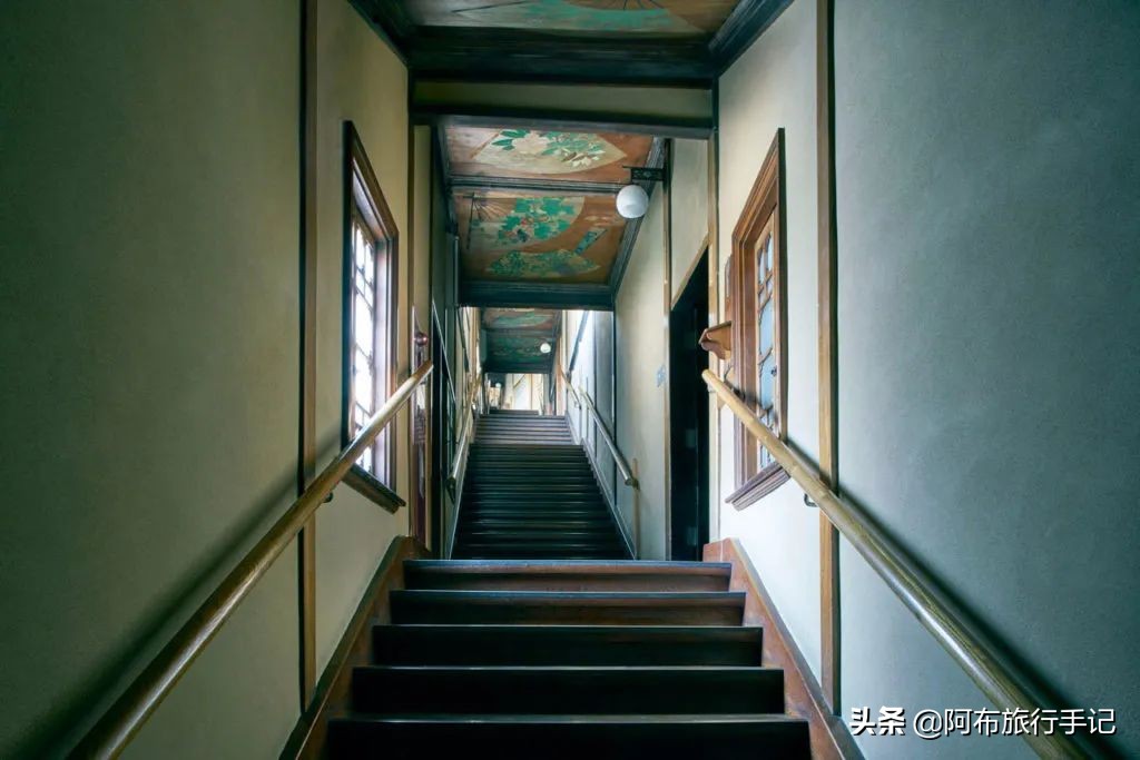 任正非翻牌的目黑雅叙园往东，有一条适合散步的江户大名路线