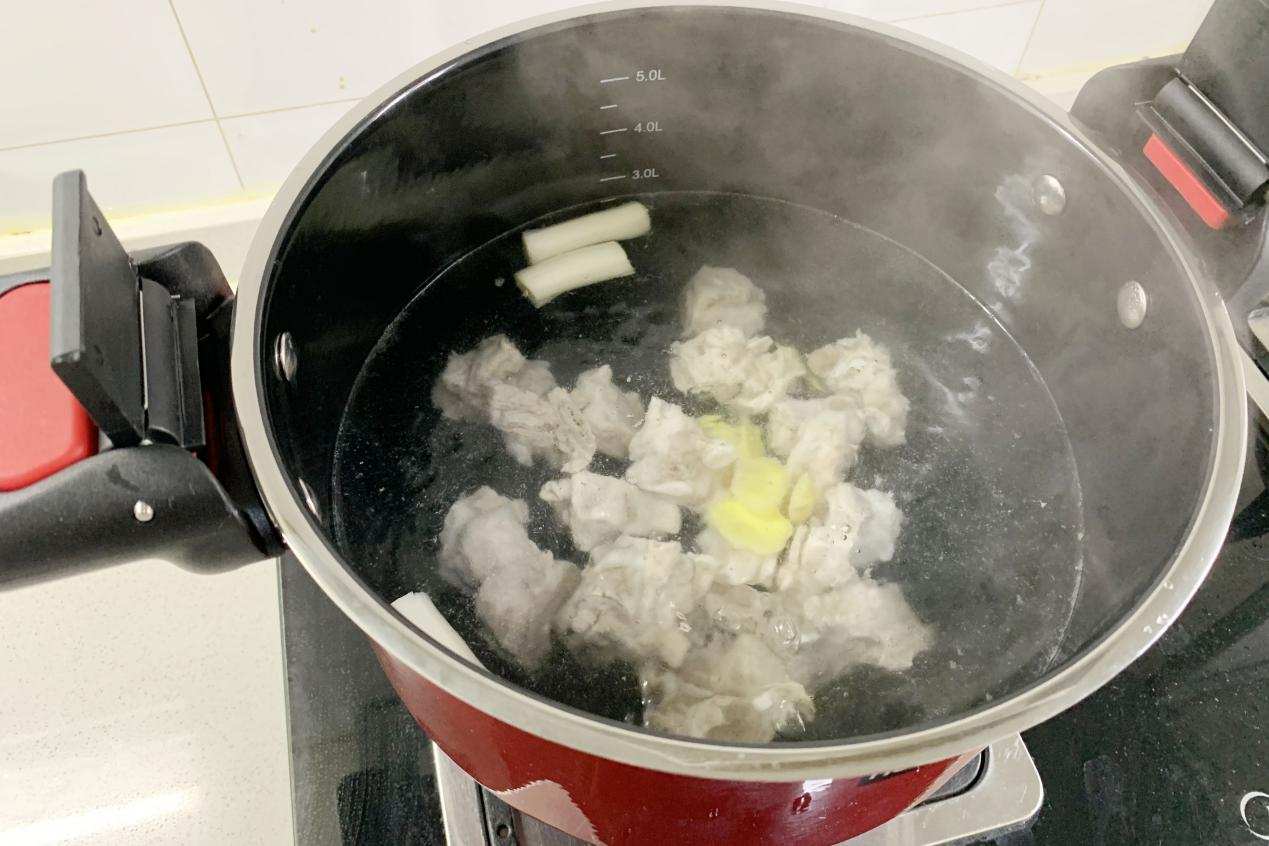 珐琅微压不粘锅,珐琅微压焖煮锅怎么使用