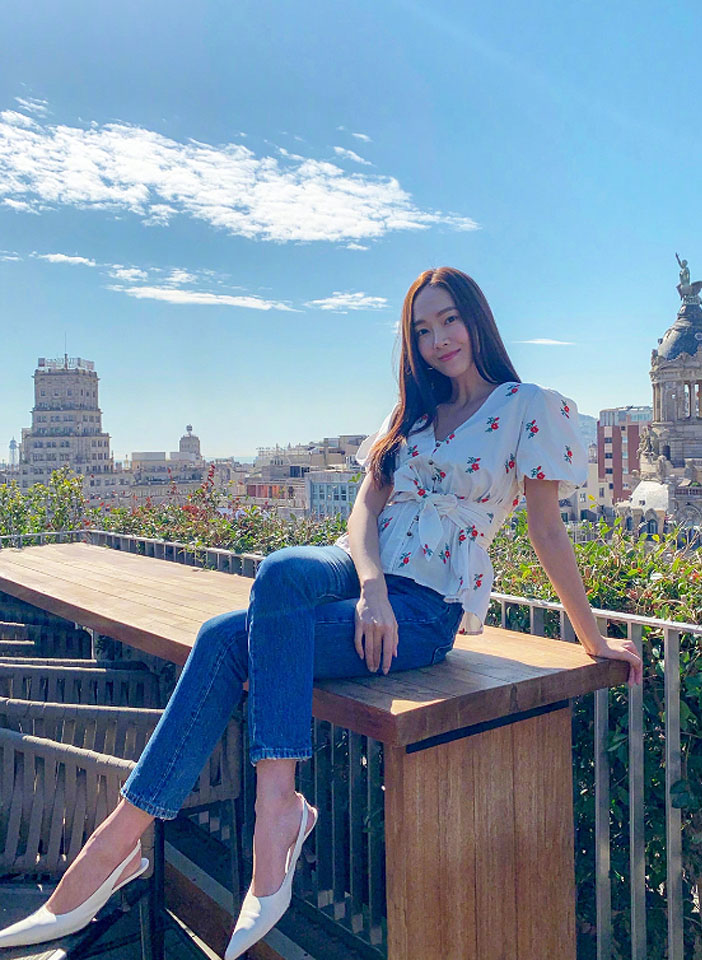 小个子显瘦小脚裤子,个子矮的女孩穿什么裤子看起来高