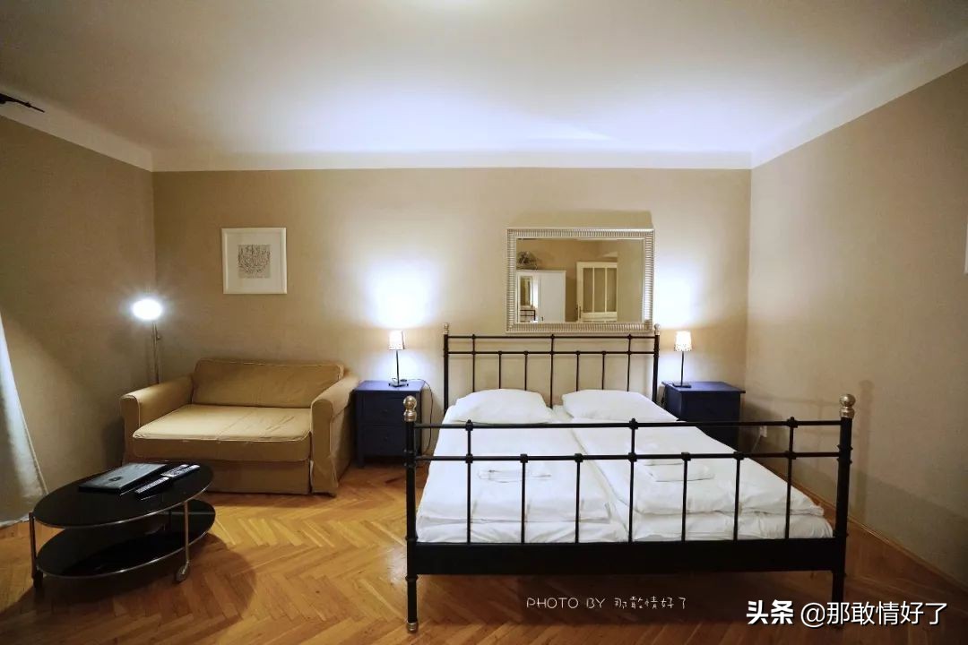 捷克鼹鼠玩具店,布拉格鼹鼠玩具店