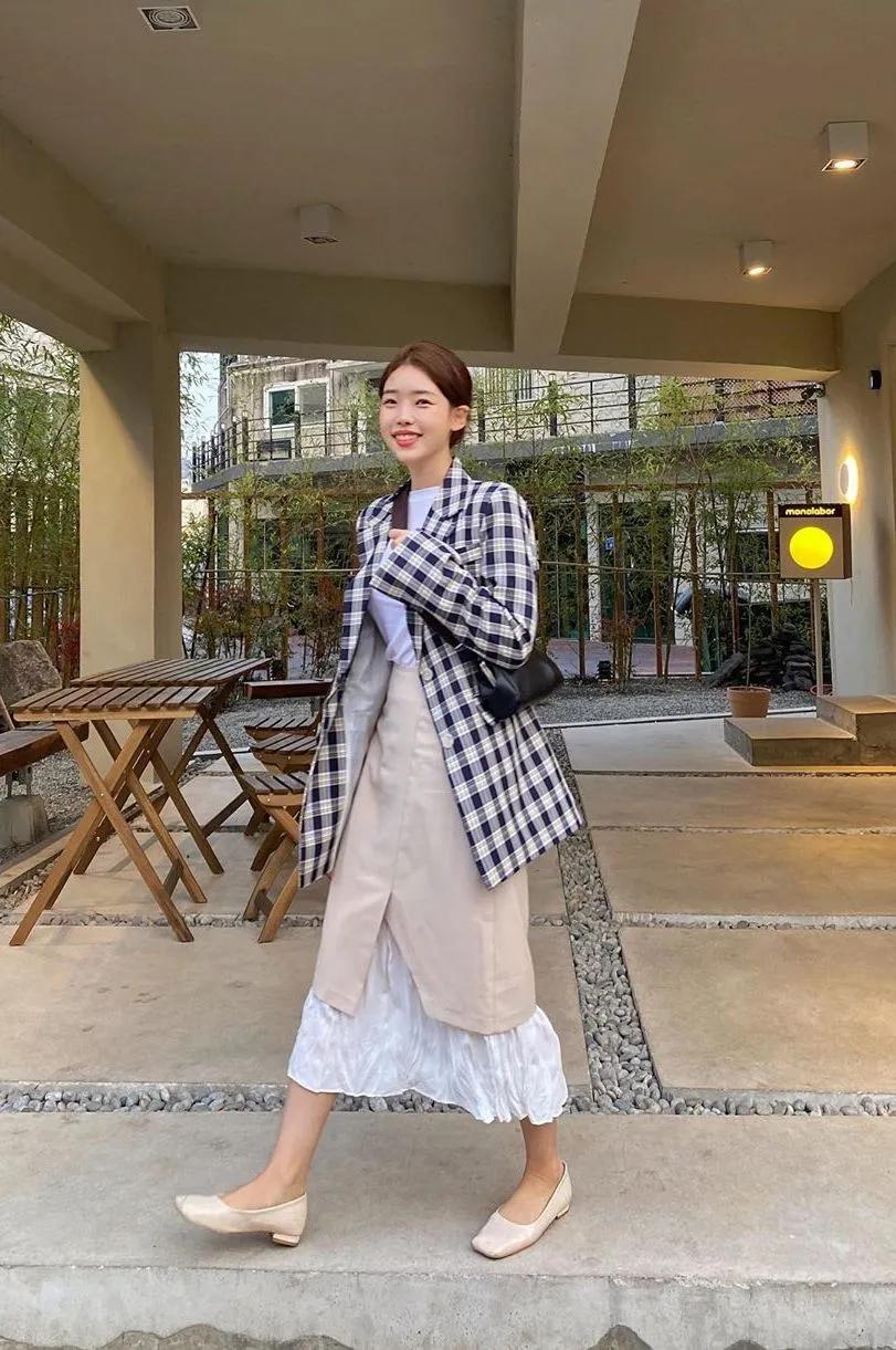 ins最火的欧美博主高级穿搭,ins很火的韩国穿搭博主