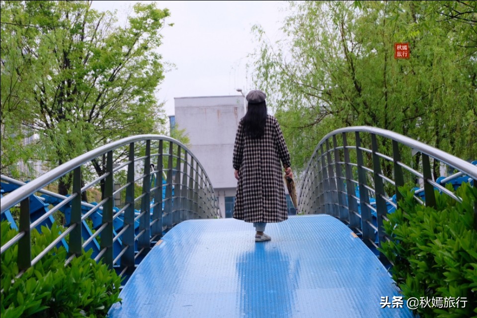 春雨菲菲游常熟滨江公园,浒浦江边品江鲜,23道菜共720元贵吗?