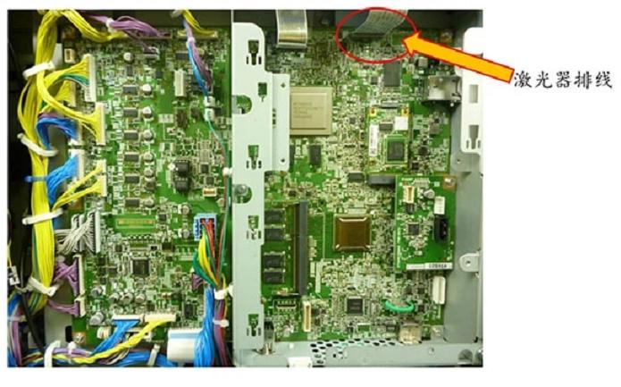 柯尼卡美能达c226打印出来是白纸,柯尼卡美能达c226打印时纸张很脏