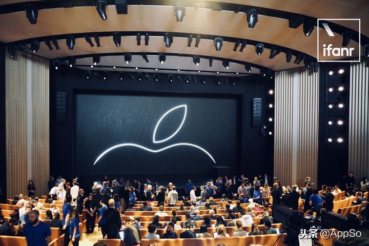 为什么苹果的Keynote那么好看？学会这4招，你也能做出同款PPT