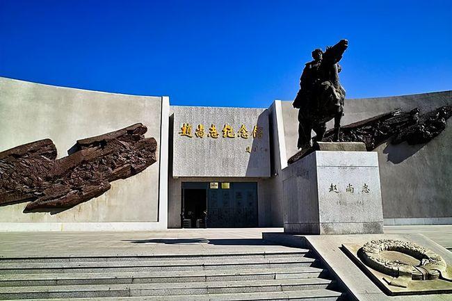 抗日名将赵尚志：惨遭汉奸出卖牺牲，为何头颅被葬于长春般若寺中