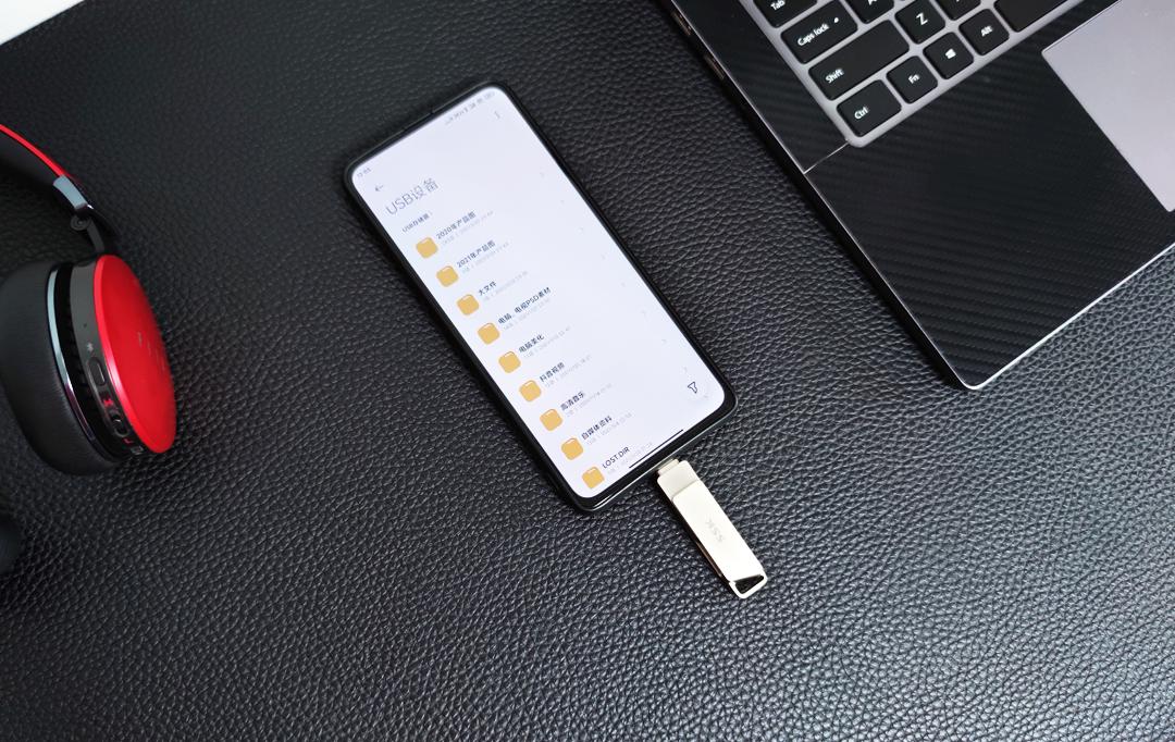 打工人的秘密*器武**,双口设计+手机扩容,SSK飚王U盘新品体验