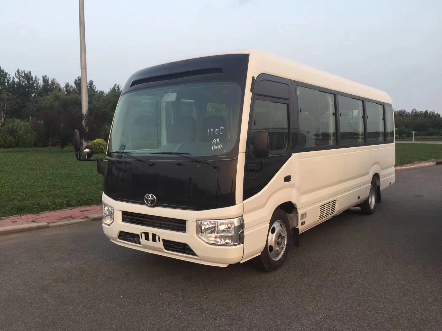 丰田考斯特2012款2.7l手动16座,丰田像考斯特的mpv