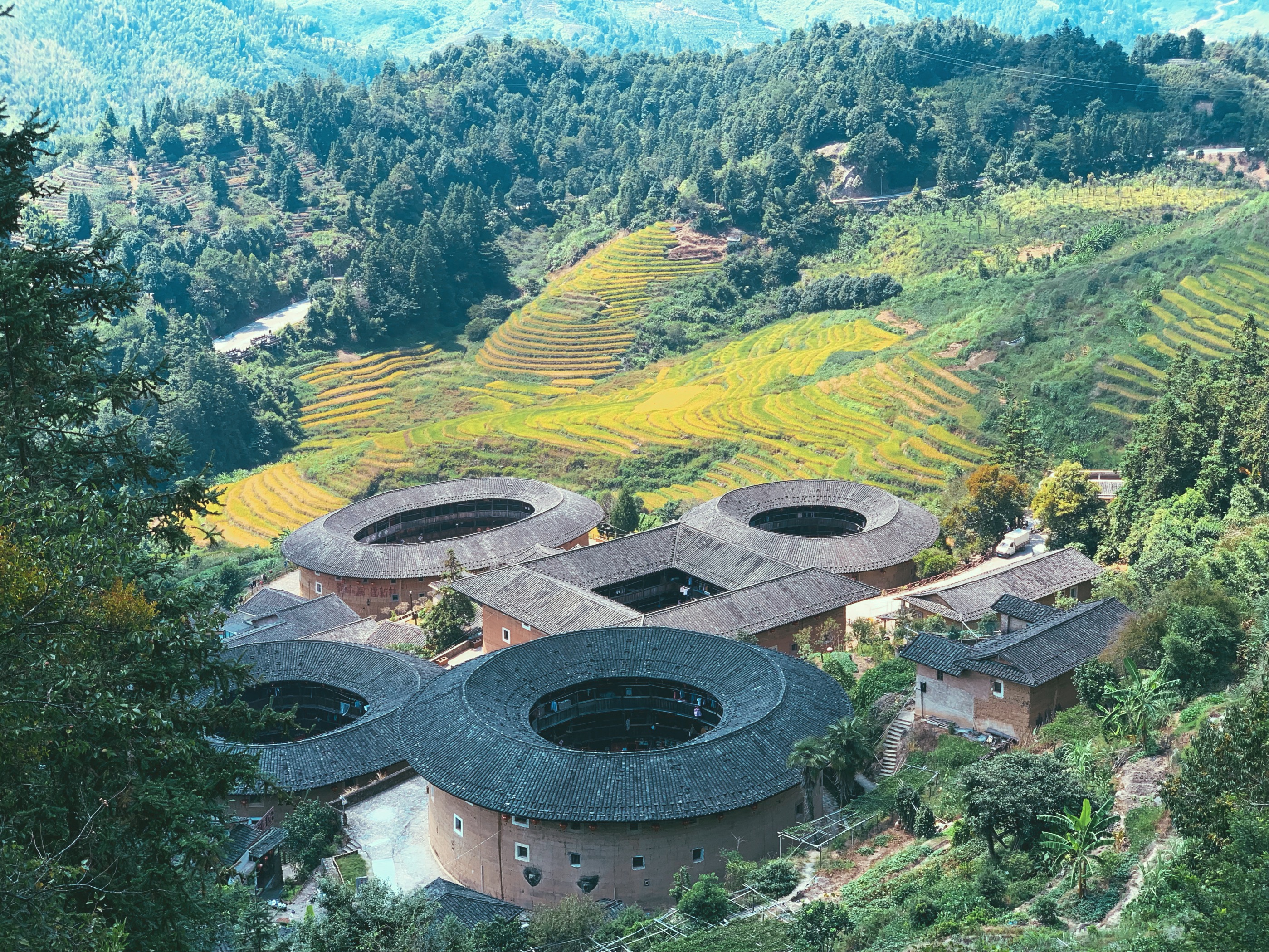 土楼值得看的,土楼的风景好美