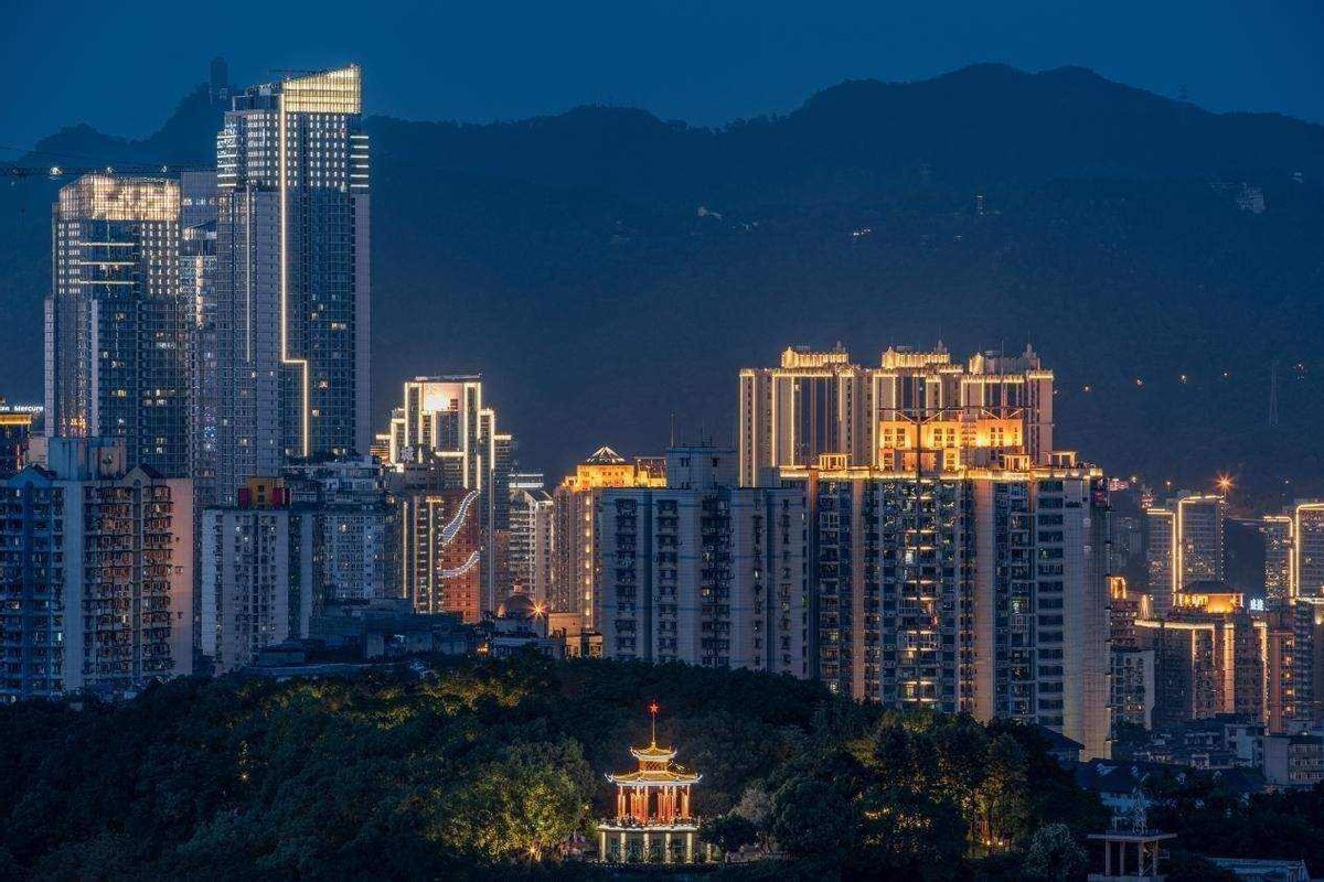 重庆的夜美得令人心碎照片,重庆的夜晚多么梦幻让人陶醉