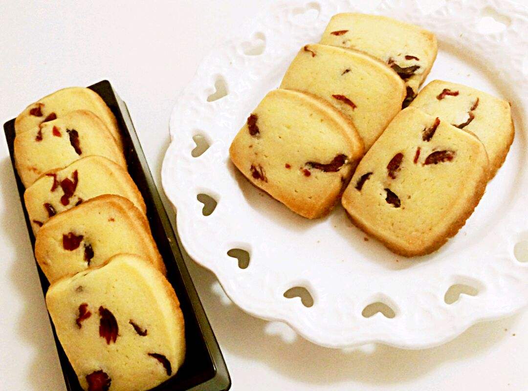 我在午后感受清风拂面,享受一份温馨的下午茶时光