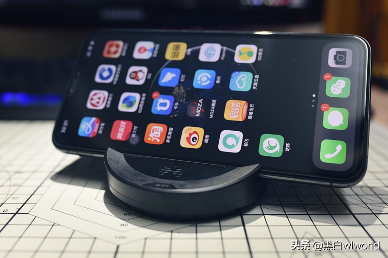 黑匣子助你在和平精英吃鸡如虎添翼,北通E1手游键鼠转换器