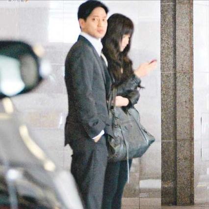 伍智恒嫁入豪门的悲惨人生,放弃牛津大学嫁豪门的伍智恒