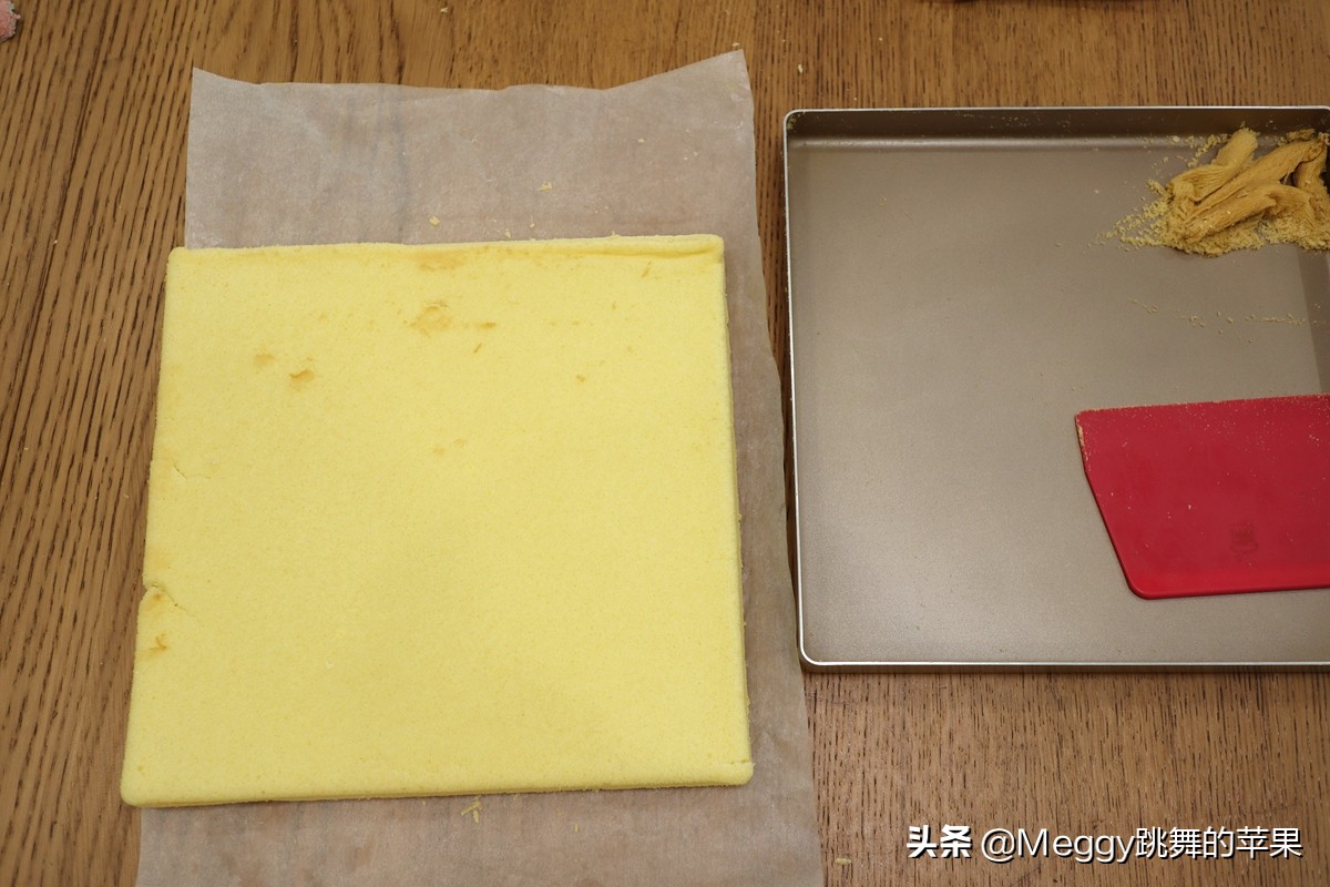 蛋糕卷不塌陷的方法,蛋糕卷怎样不开裂