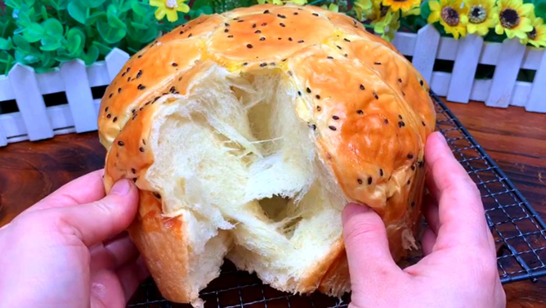 最简单的家庭自制面包做法,最简单家庭自制面包的做法