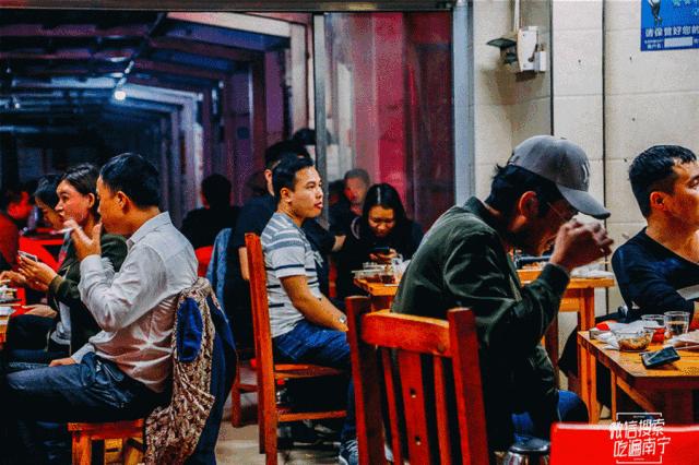 外地人去南宁旅游吃什么,外地人来南宁推荐吃饭地方