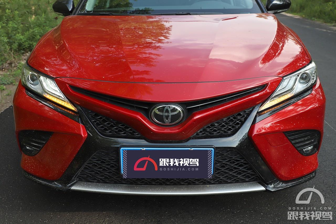 高性价比19款丰田凯美瑞用车体验,全新一代丰田凯美瑞油耗是亮点