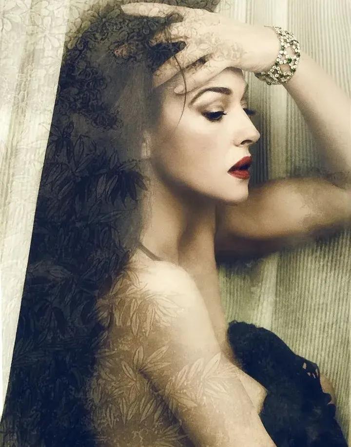 意大利性感女神，被称为“地球球花”的她，究竟有多美？