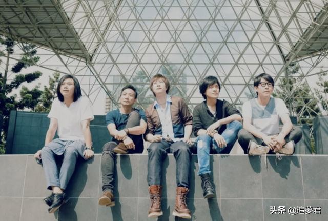 摇滚天团*月天五**,平凡人的梦想也会有出头天