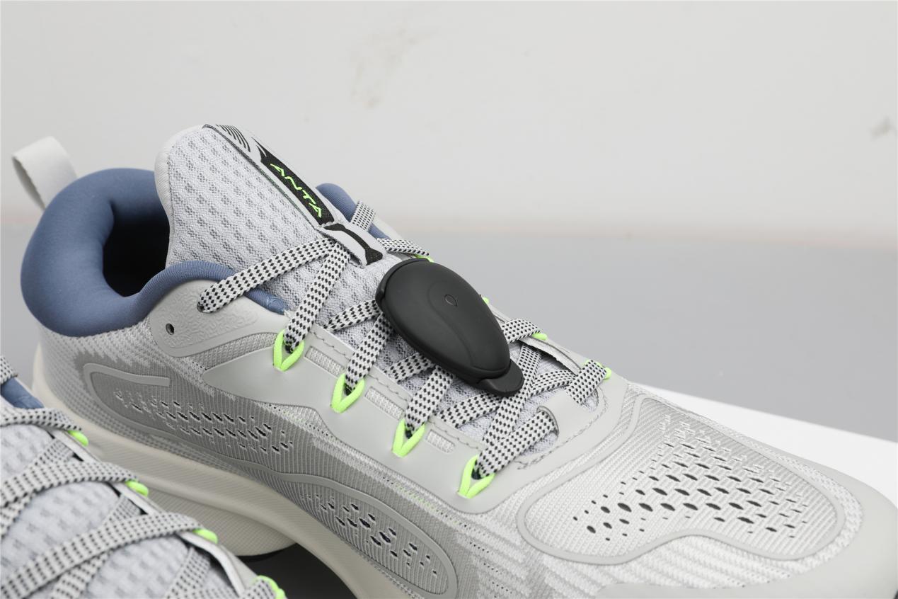 安踏咕咚联名跑鞋,咕咚安踏联名跑鞋评测