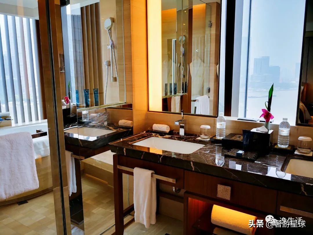 神の战|丽思、柏悦、MO、四季,陆家嘴7大奢华酒店谁是你的最爱?