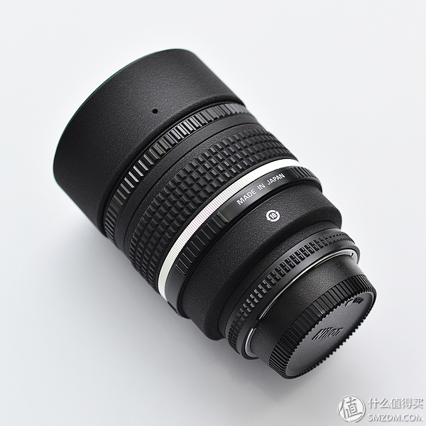 只选一只人像定焦镜头推荐,为什么专业摄影师都喜欢定焦镜头