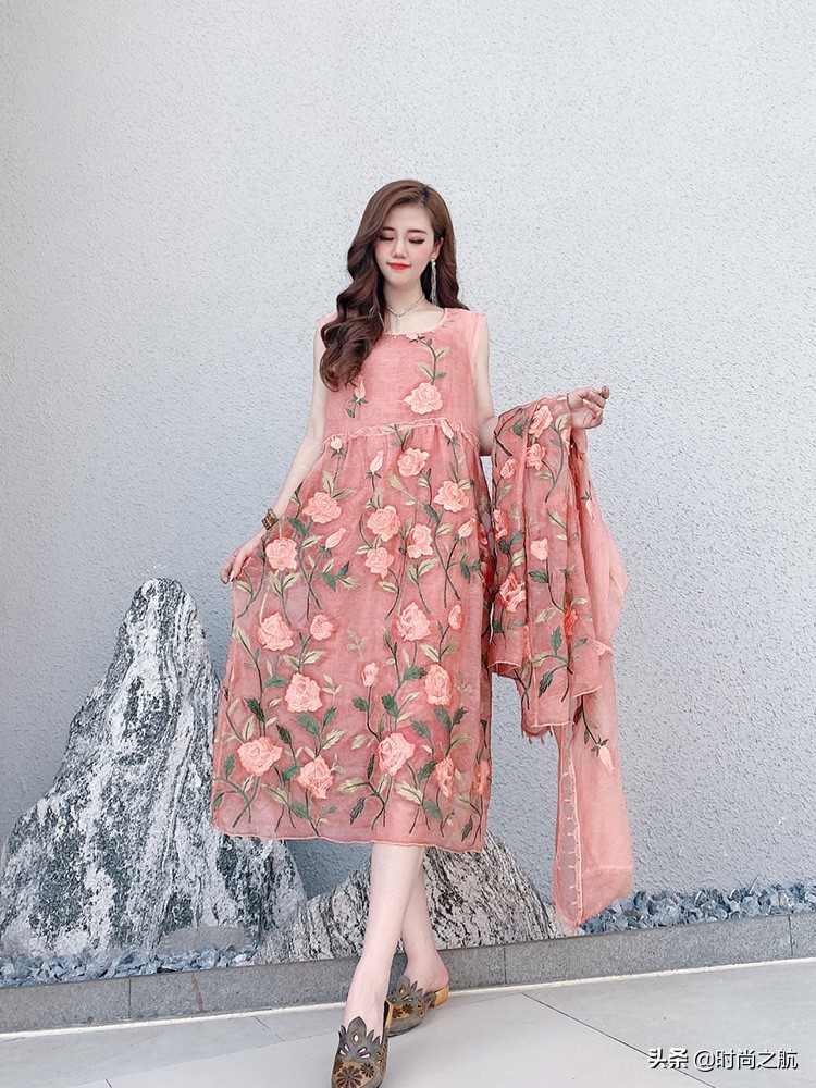 丝质仙气连衣裙,高端飘逸暗色花连衣裙清新超仙气