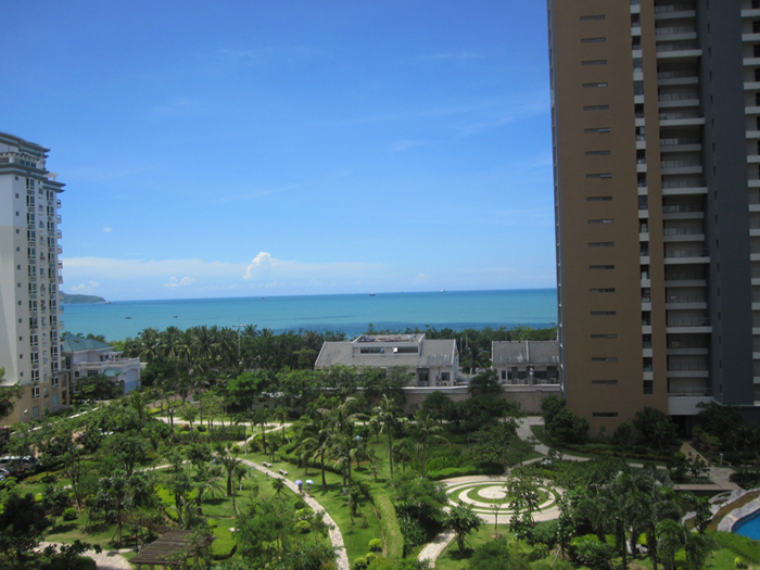 三亚的物价工资,三亚物价高本地人怎么过