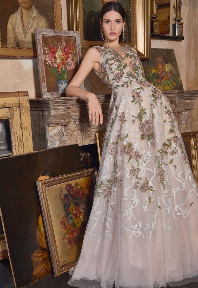 marchesa楂樺畾绀兼湇,marchesa绀兼湇