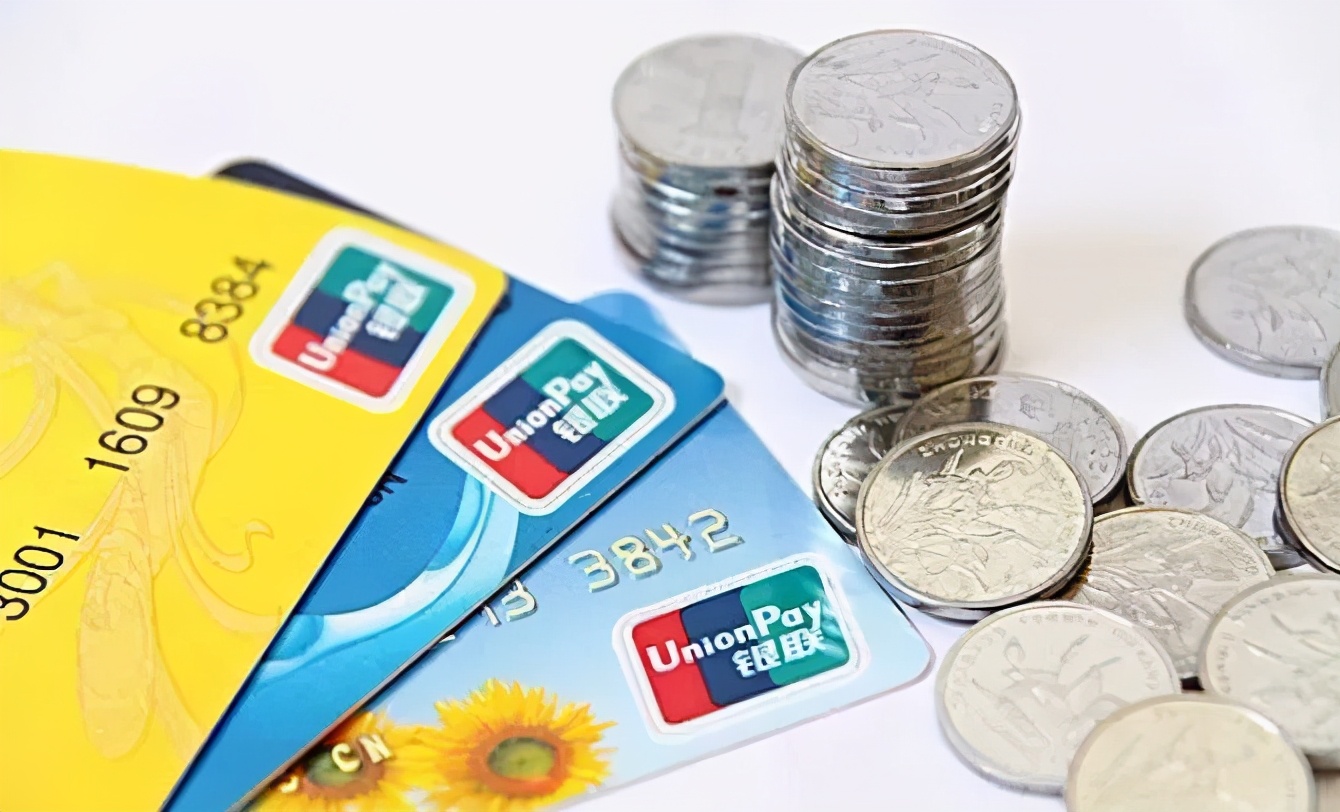 信用卡是双刃剑有什么用,信用卡用好了是财富还是累赘