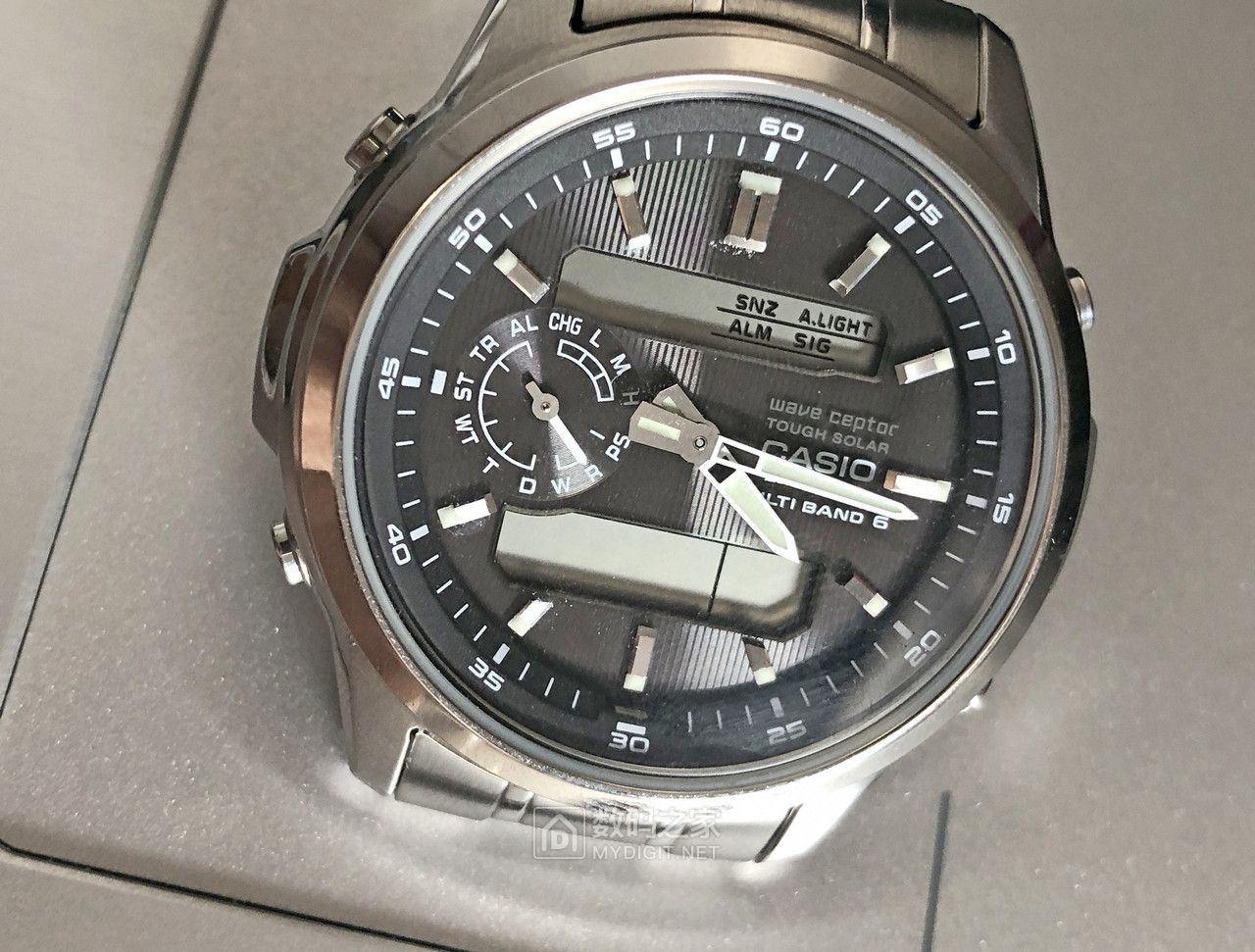 卡西欧光动能mrws300h,卡西欧lcw-m300d怎么验证真假