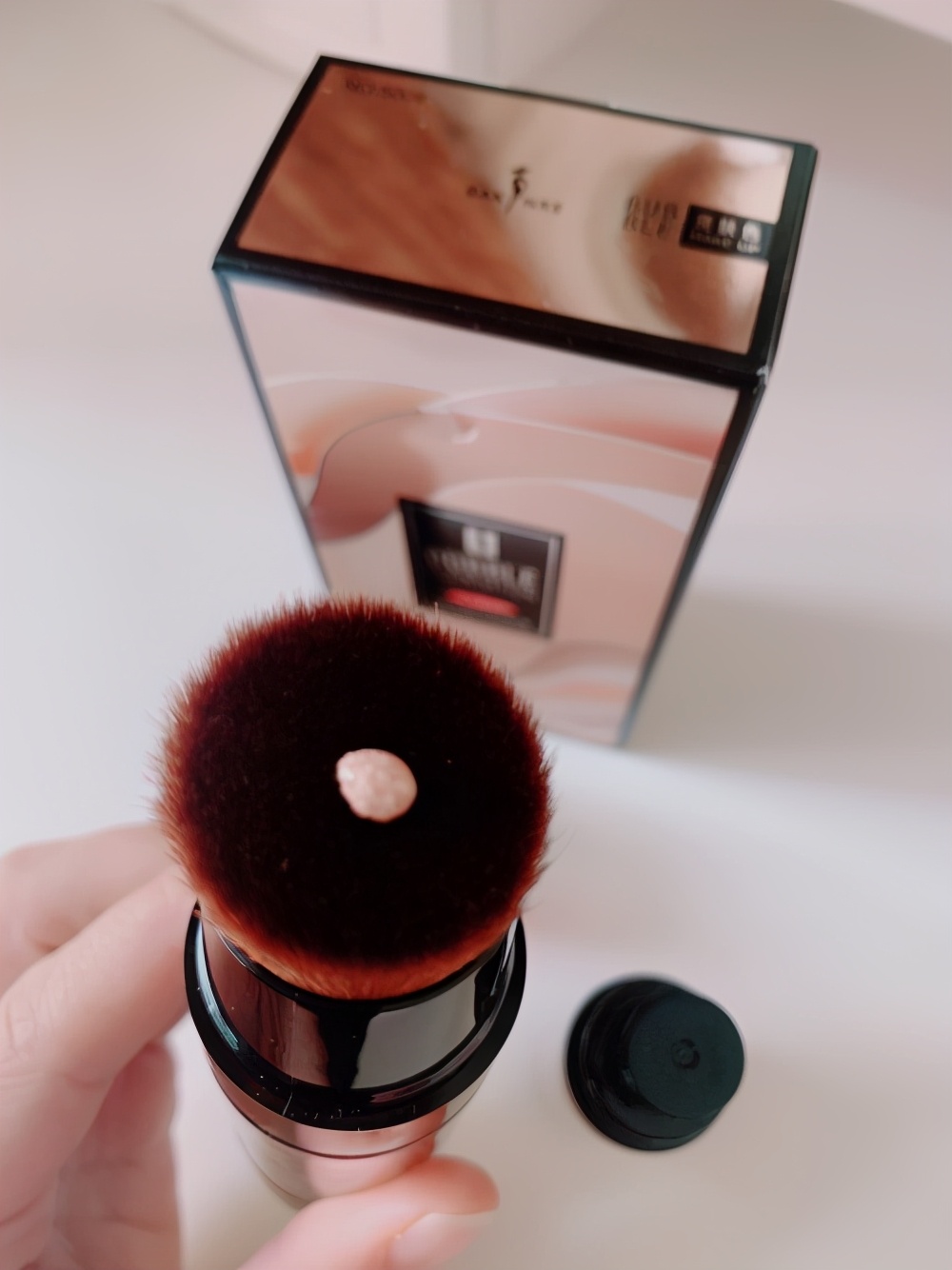 莎琪丽一体粉底液,莎琪丽遮瑕粉底