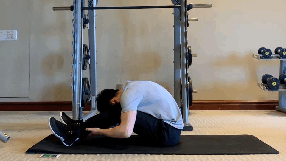 翘臀必做体式,臀推练完下臀酸是正确的吗