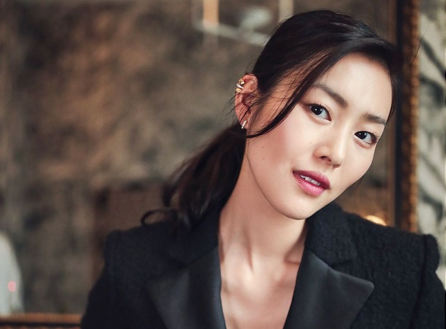 皮肤黑的女生口红,皮肤黑一点的女生口红推荐