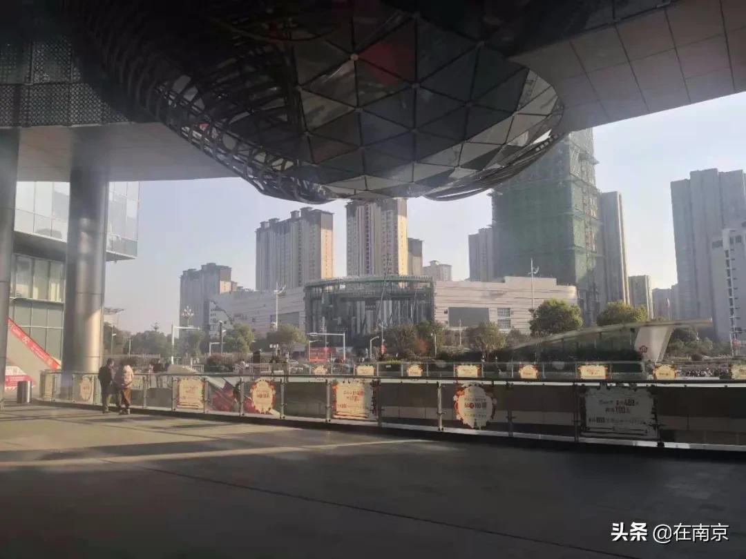 *合六**商场血战，没有赢家