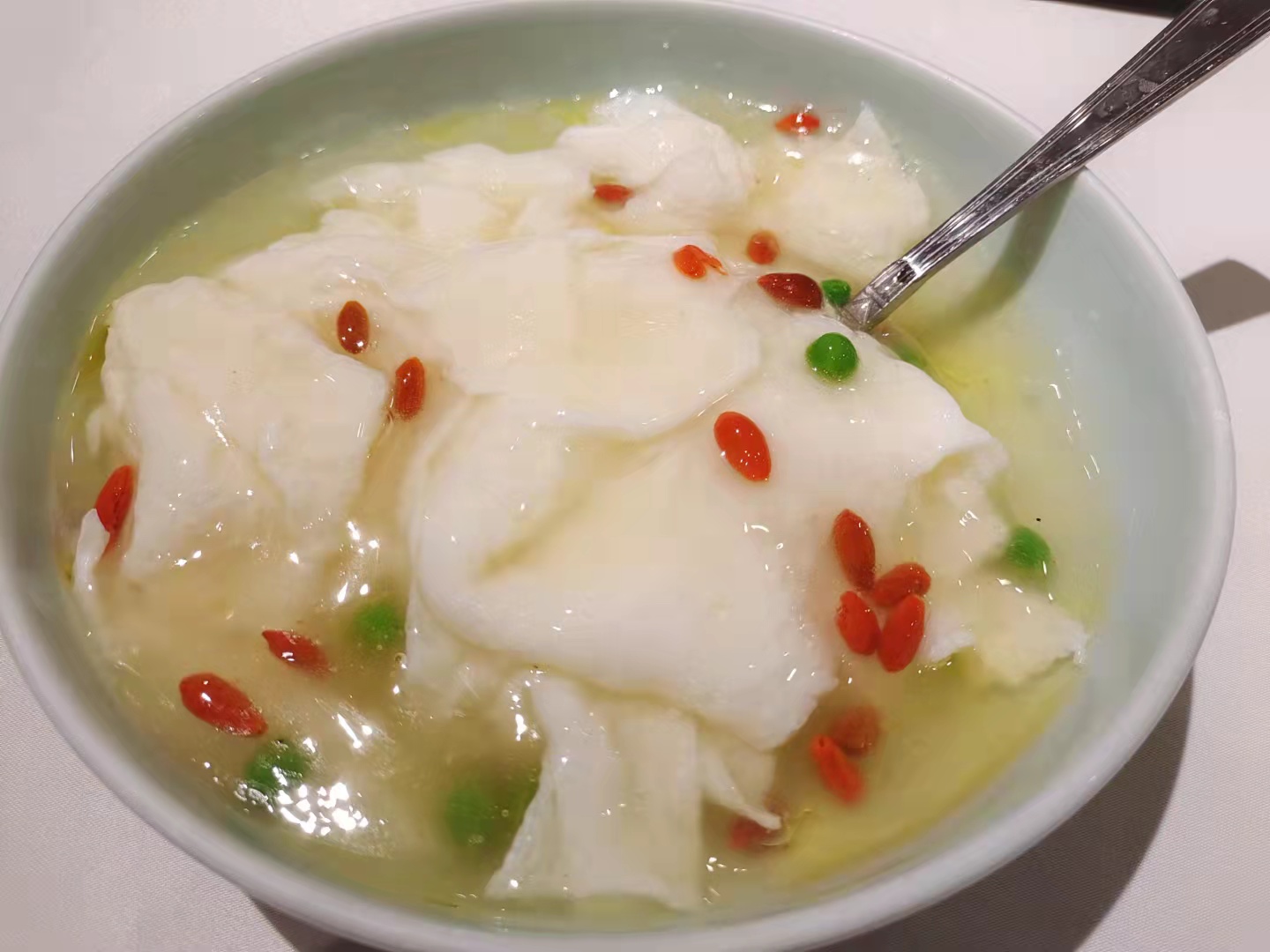 北京东兴楼饭庄总店联系电话,东兴楼饭庄六里桥店有几个包间