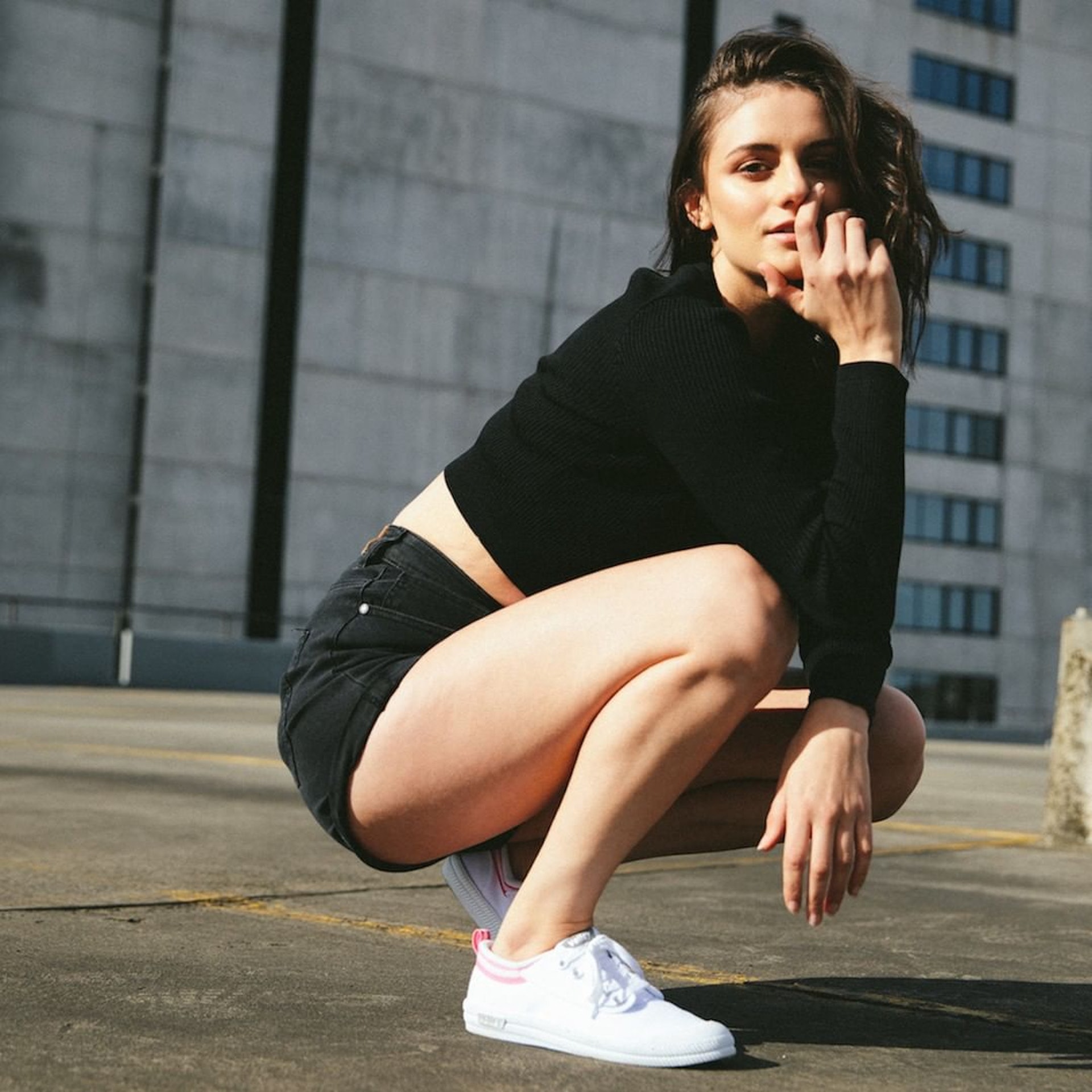 阿sa蔡卓妍高腰半身裙,蔡卓妍机场同款鞋子