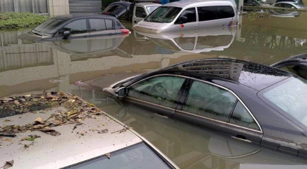 二手车市场谨防上当受骗,二手车市场坑多水深缺乏可信度