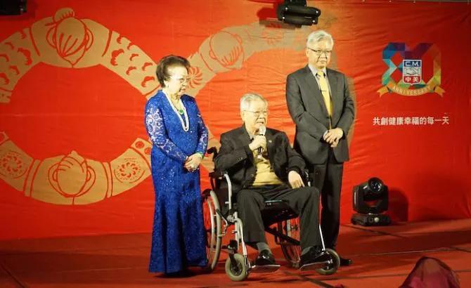 便秘药一年销2亿颗,遭控霸占爸妈家产,台湾最老药厂豪门翻脸