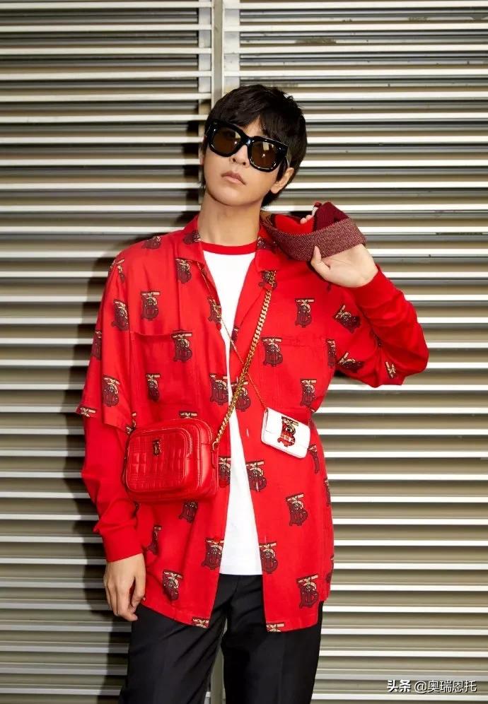 burberry深蓝色搭配 (burberry鼠年限定)