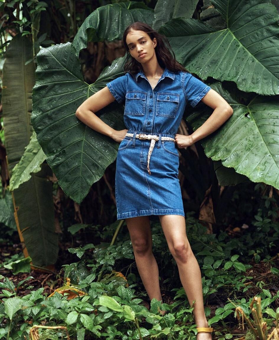 基础款牛仔短裙如何穿出新花样?这些搭配方式了解一下,超实用