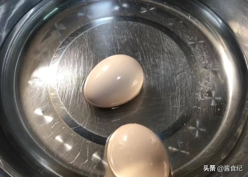 鸡蛋核桃枸杞一起吃有什么好处,枸杞加鸡蛋生姜对男人有什么好处