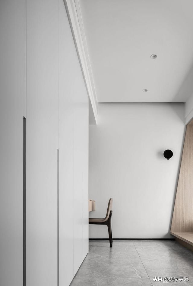 电视墙柜子美观实用大气,深圳夫妇全屋打柜子