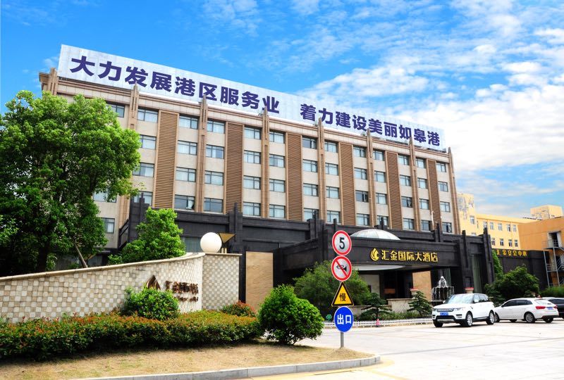 战胜疫情静待春暖花开,战胜疫情春暖花开