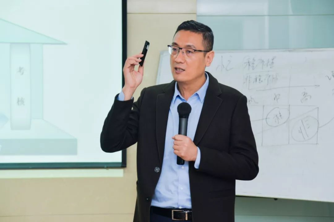 郭亚军:《绩效管理:从KPI到OKR》