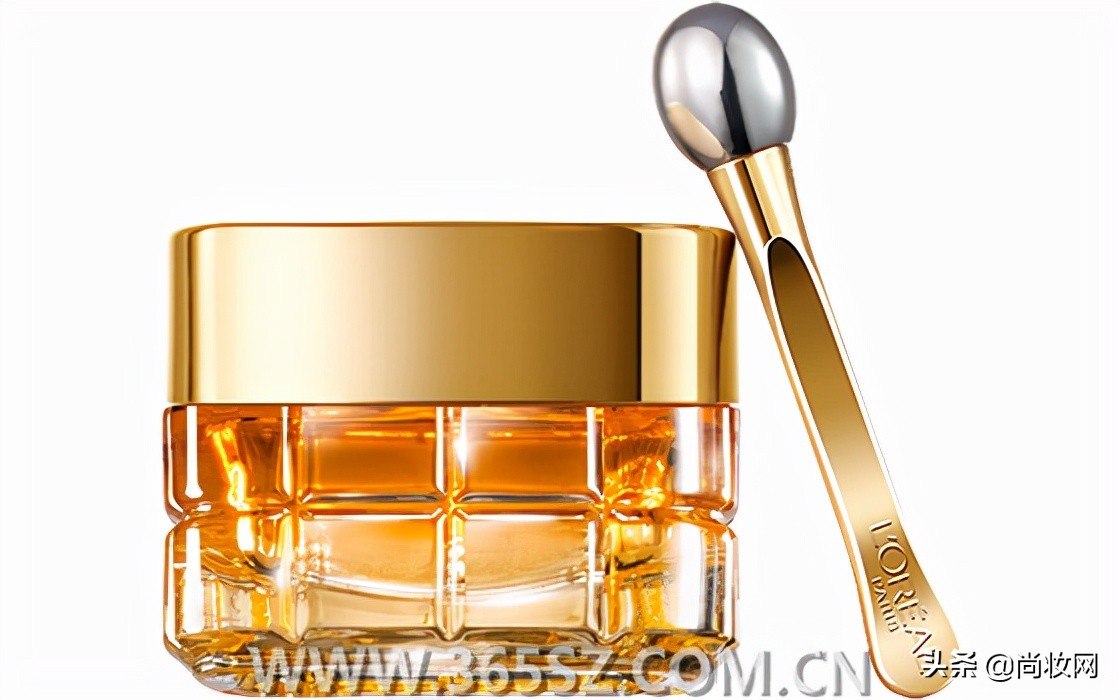 这个十一宅在家里偷偷变美