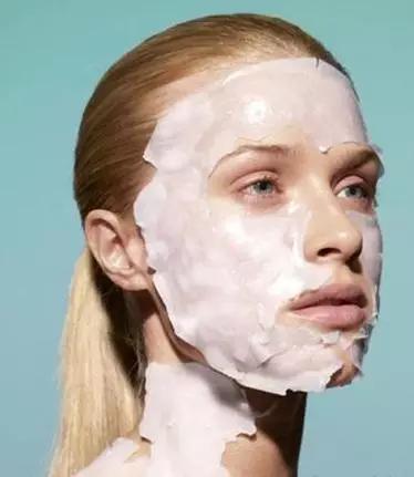 怎样才可以让黑皮肤变白,皮肤很黑要怎么让皮肤变白