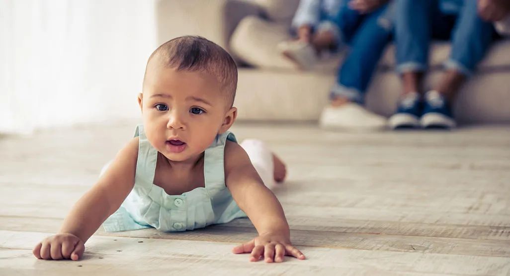 宝宝半岁有什么讲究,一岁半宝宝有什么特征和表现