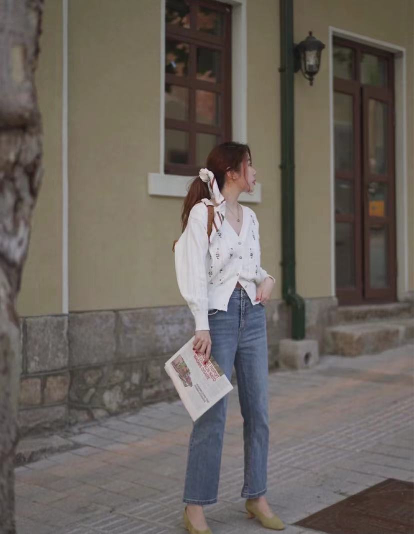 儿童春季针织开衫,女童春季扣字针织黑白开衫外套