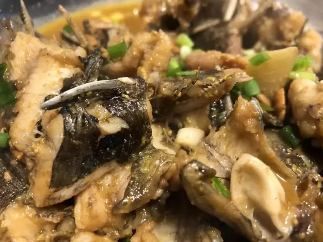 为什么吃没炒熟的豆角会中毒,吃豆角没熟中毒什么症状