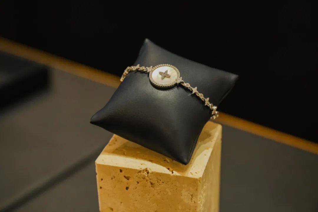 不看血亏！5.9折的克拉钻、买正装送正装的YSL，成都就这儿有